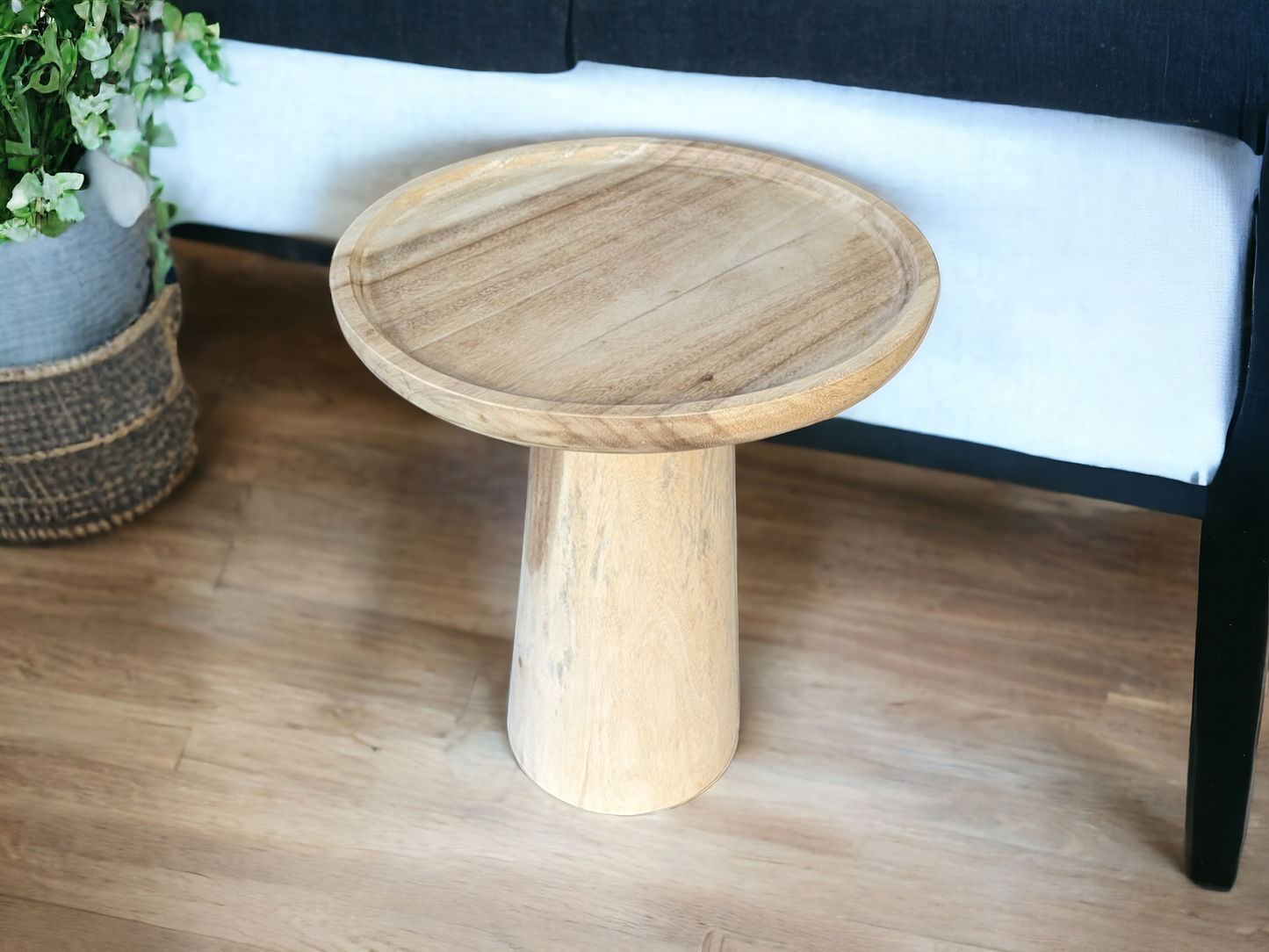 Bout de canapé bois de suar "Janur"