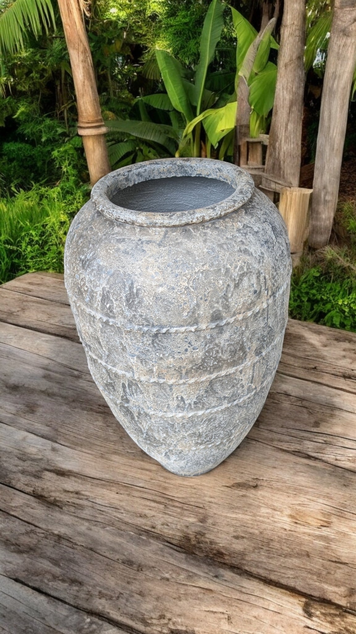 Grand pot en micro ciment