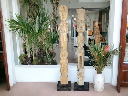 Duo de Totems bois de Timor ancien
